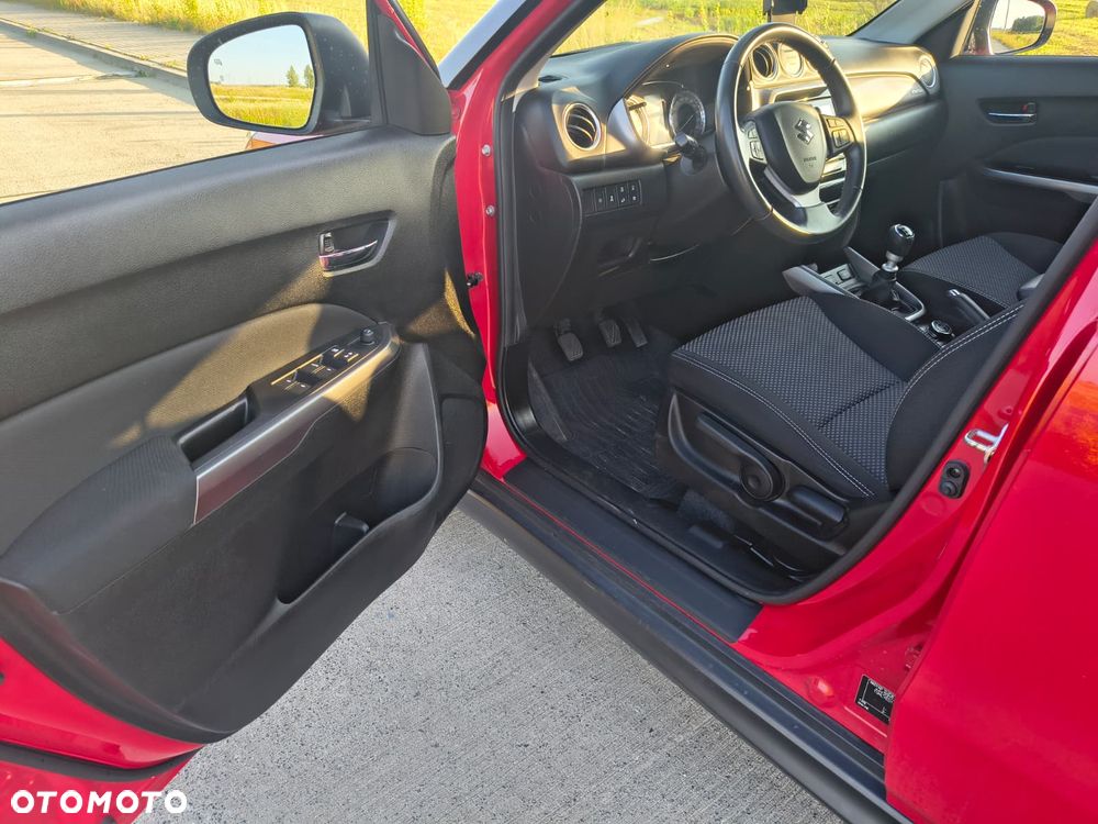 Suzuki Vitara 1.4 Boosterjet SHVS Premium 4WD - 28
