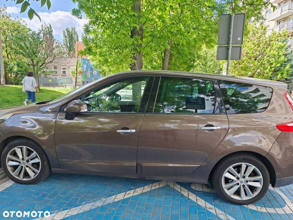 Renault Scenic - 2