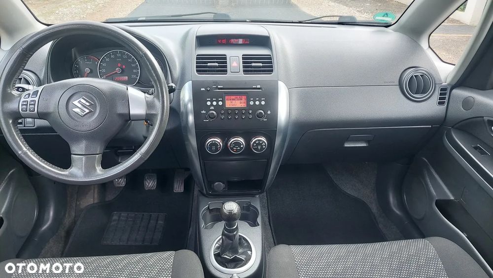 Suzuki SX4 1.6 VVT 4x2 Comfort Dance - 11