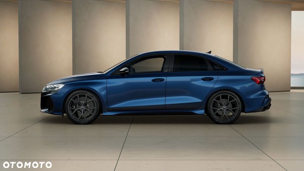 Audi RS3 Limousine - 3