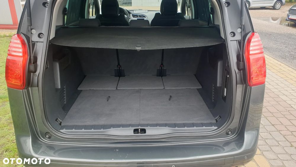 Peugeot 5008 - 9