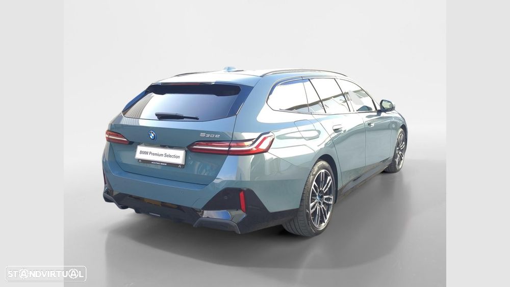 BMW 530 e Pack Desportivo M - 6