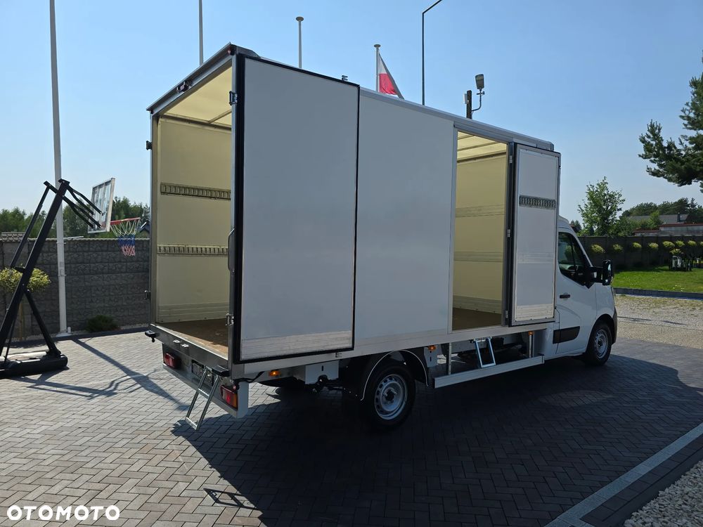 Renault MASTER KONTENER 8 PALET Dłu-4,31cm  Sze-2,11cm  Wys-2,26cm WZMOCNIONE TYLNE ZAWIESZENIE SILNIK 2.3 164KM 144 Tyś Km SERWIS DO OSTATNIEGO Km SALON POLSKA BOGATA OPCJA WYPOSAŻENIA LEDY HALOGENY TEMPOMAT FOTEL KIEROWCY PNEŁMATYCZNY KLIMATYZACJA NOWE OPONY MICHELIN - 14