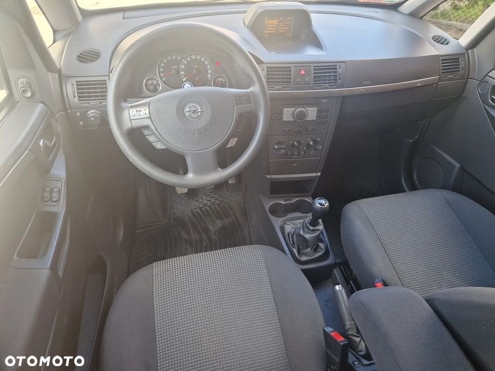 Opel Meriva 1.6 Essentia - 13