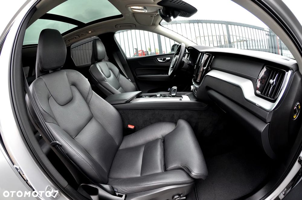 Volvo XC 60 B4 D Geartronic RDesign - 32