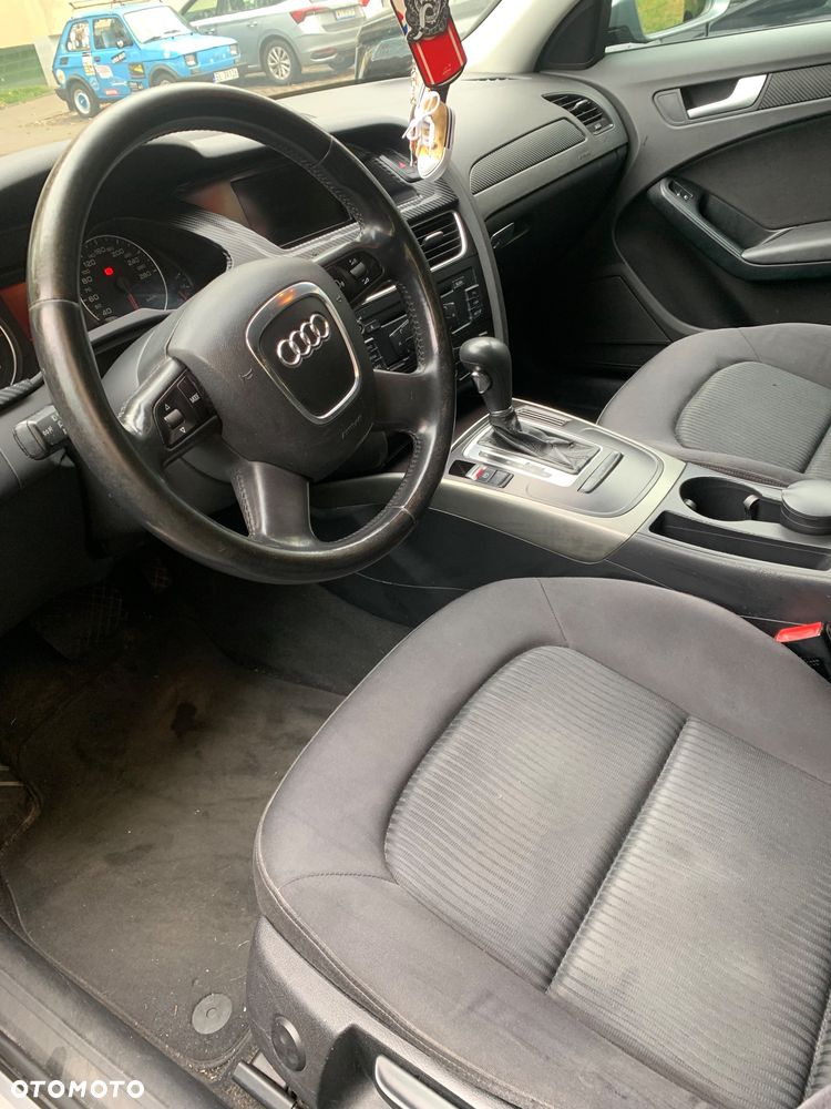 Audi A4 Avant - 8