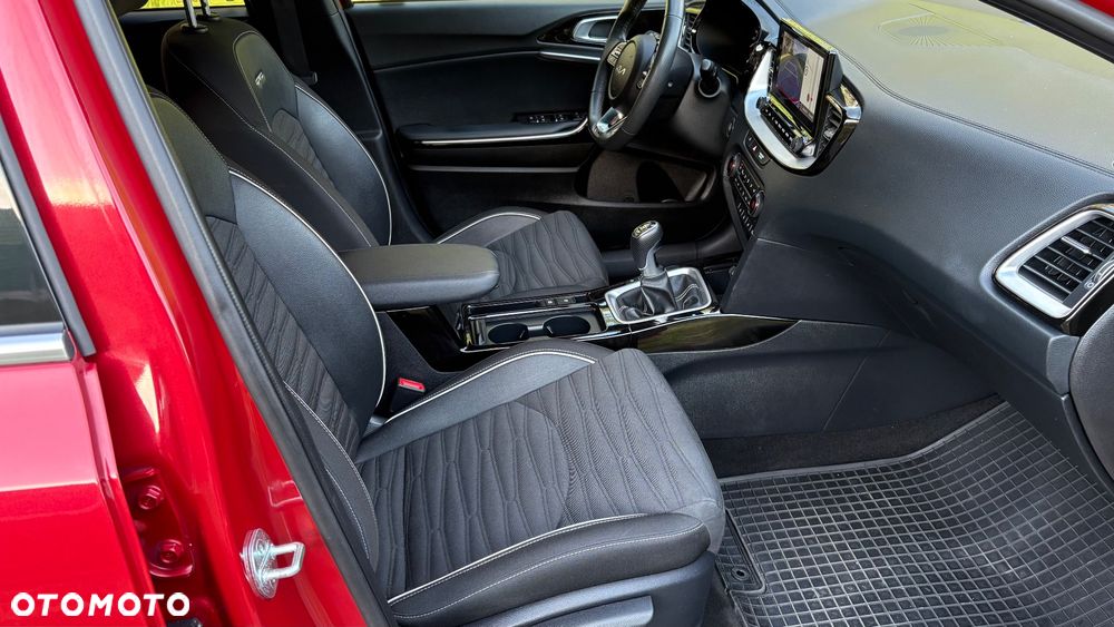 Kia ProCeed - 28