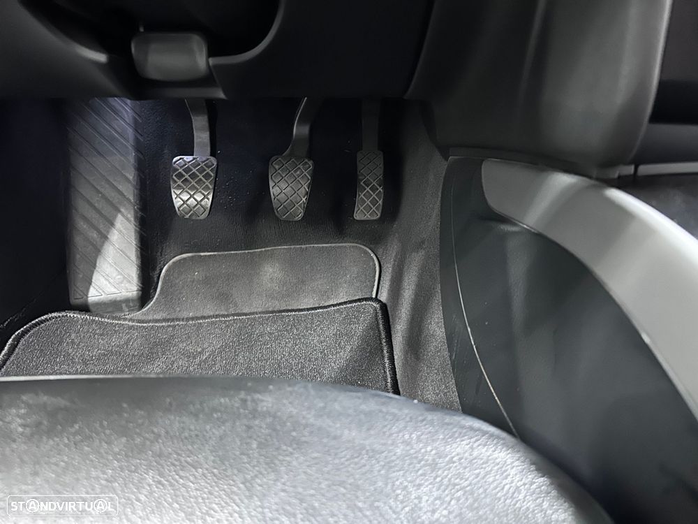 Audi A4 Avant 2.0 TDI exclusive - 7