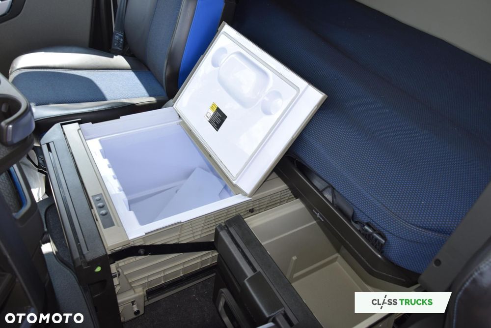 Volvo FH 460 Globetrotter XL i-Save - 11