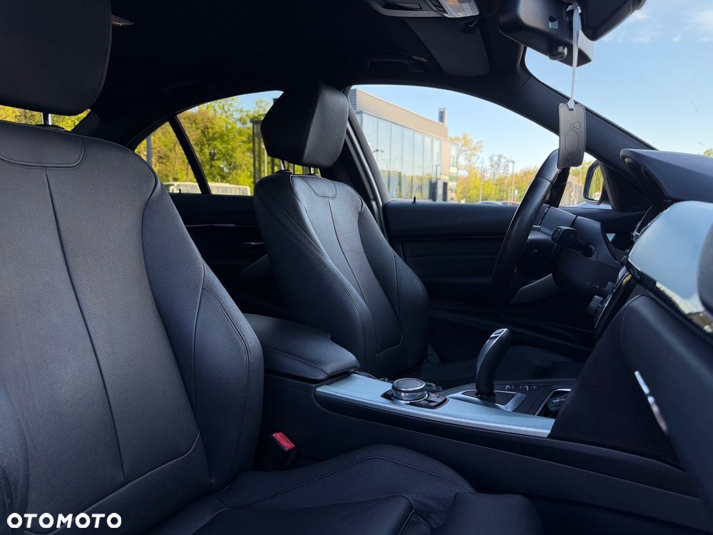 BMW Seria 3 - 16