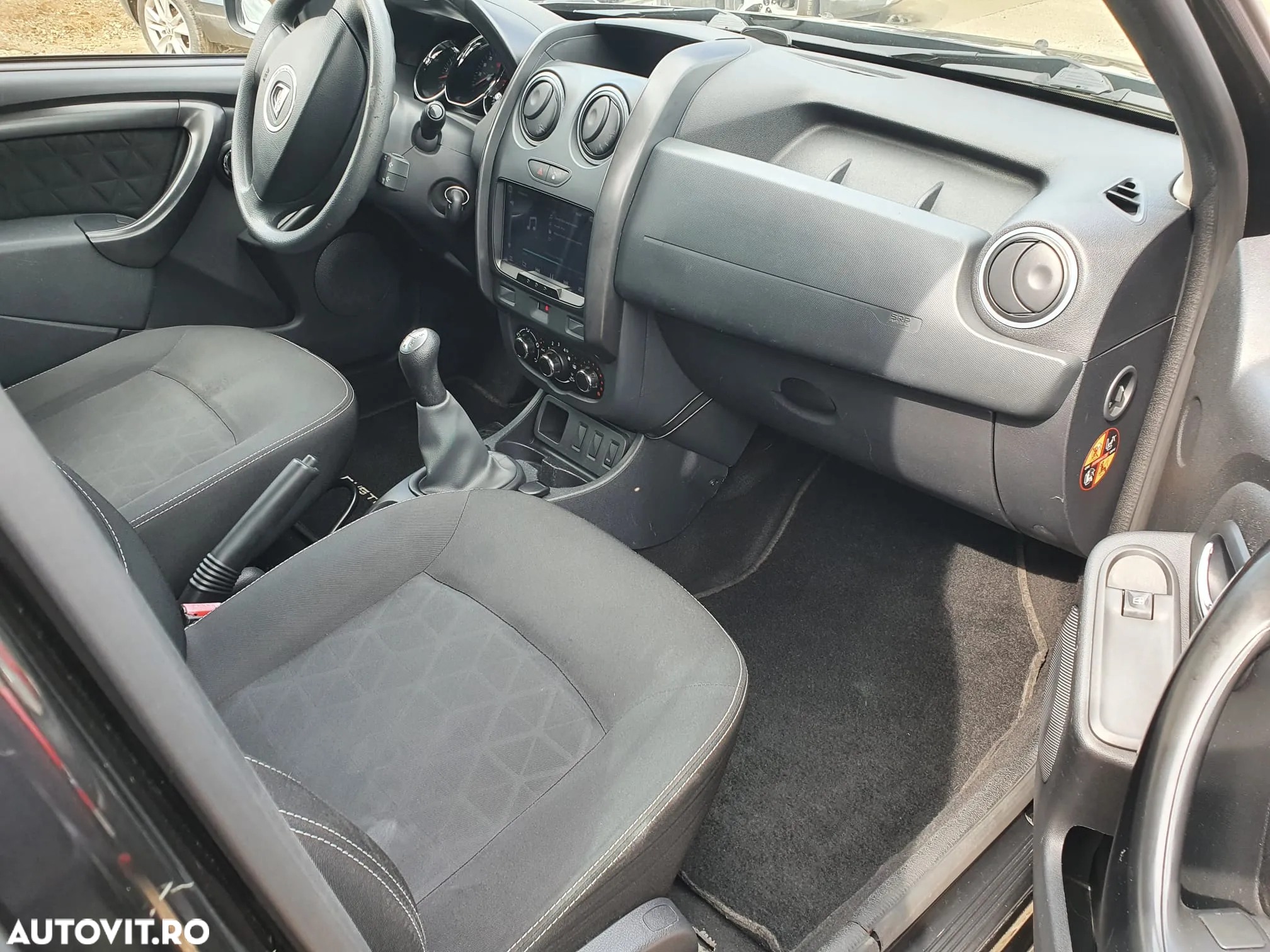 Dacia Duster 1.6 4x2 Laureate - 7