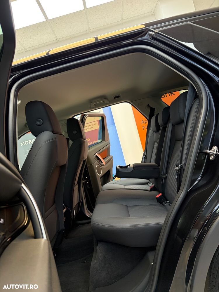 Land Rover Discovery Sport 2.0 D150 MHEV - 12
