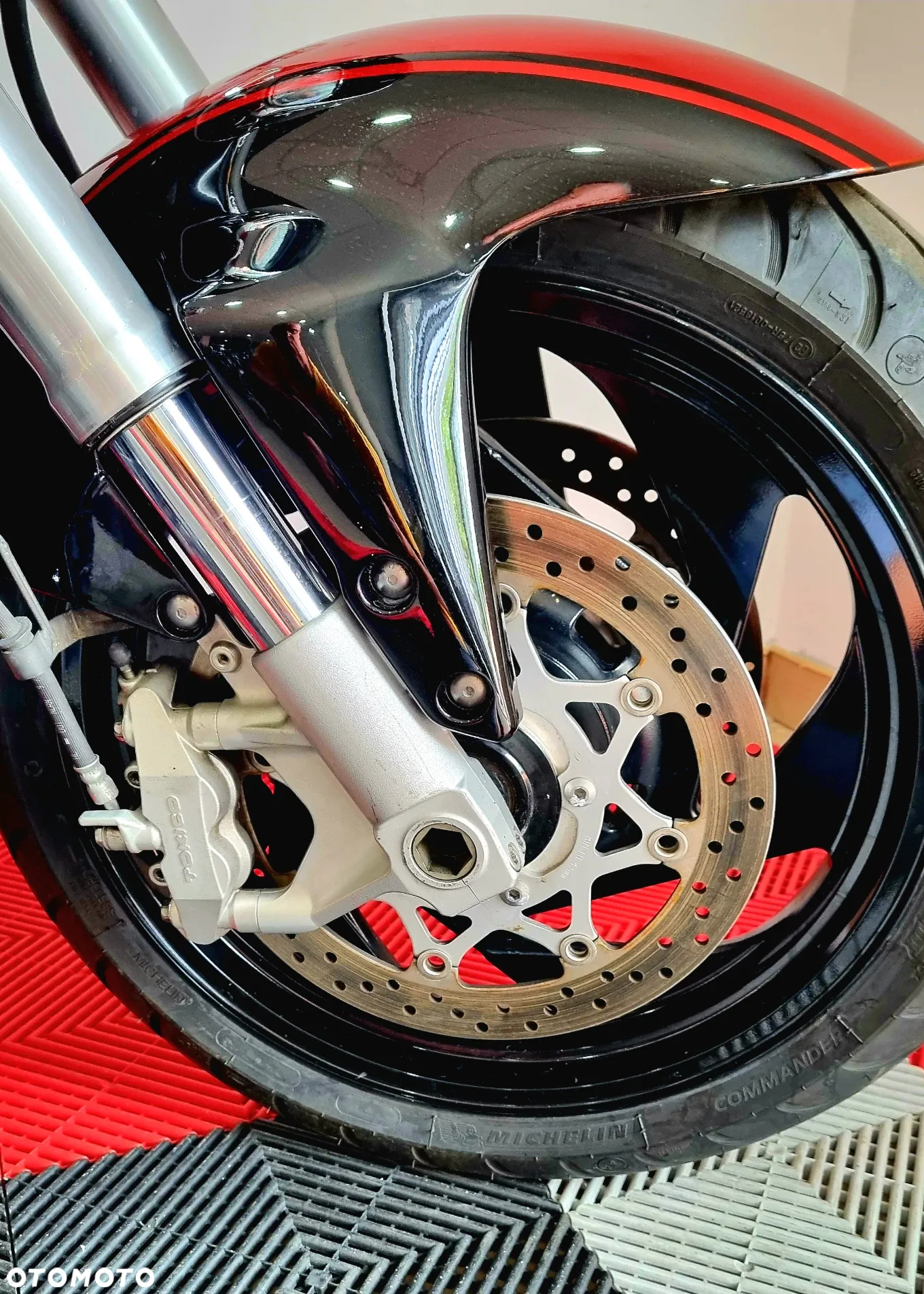 Suzuki Boulevard - 8
