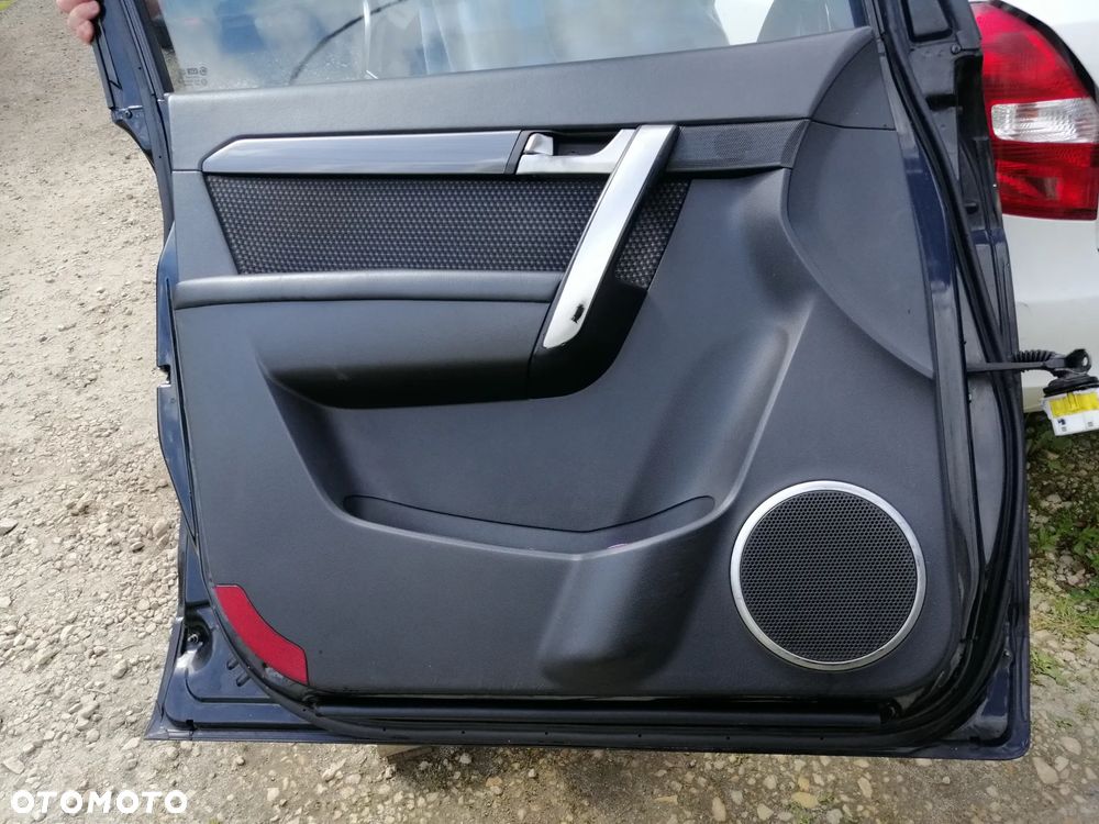 Chevrolet Captiva C100 drzwi kompletne kod lakieru 19U Black Mica bez korozji EU - 7