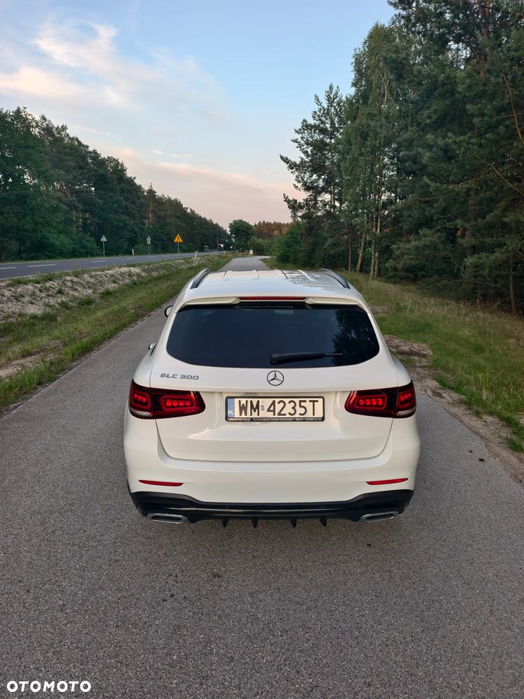 Mercedes-Benz GLC - 4