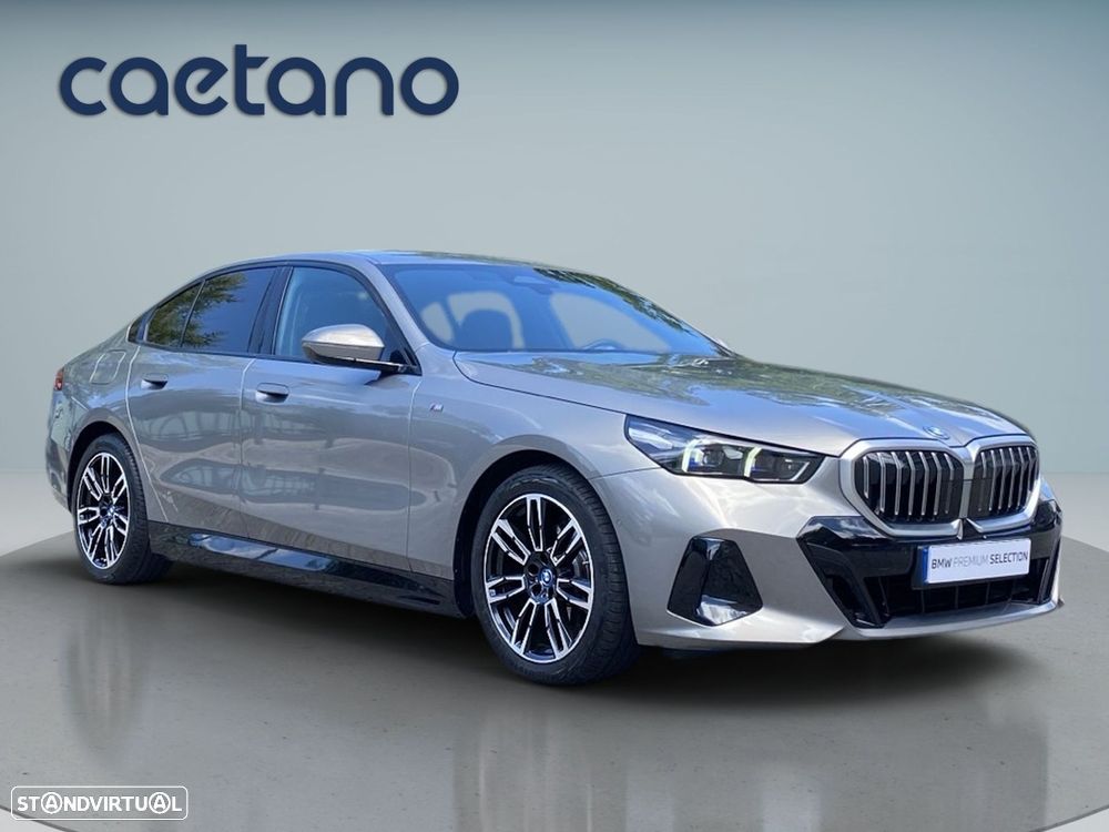 BMW 530 e Pack Desportivo M - 26