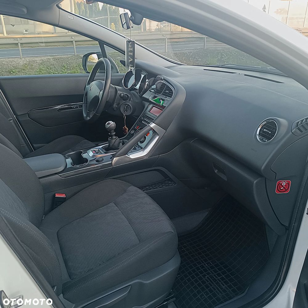 Peugeot 3008 1.6 HDi Trendy - 16