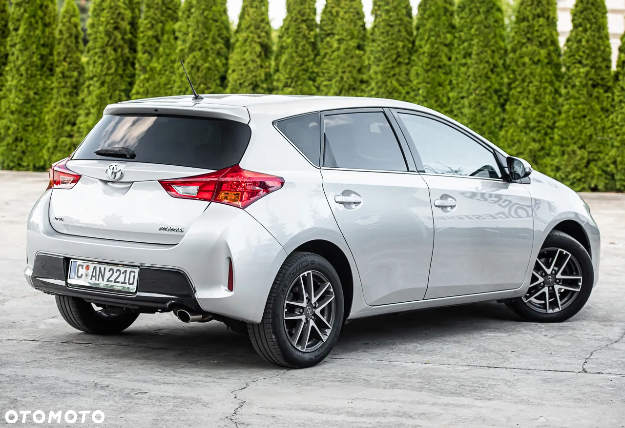 Toyota Auris 1.6 Premium Comfort - 13