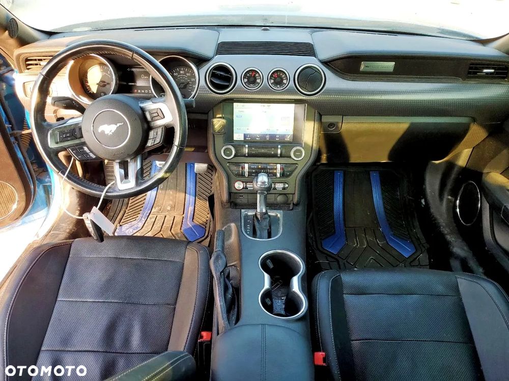 Ford Mustang - 9