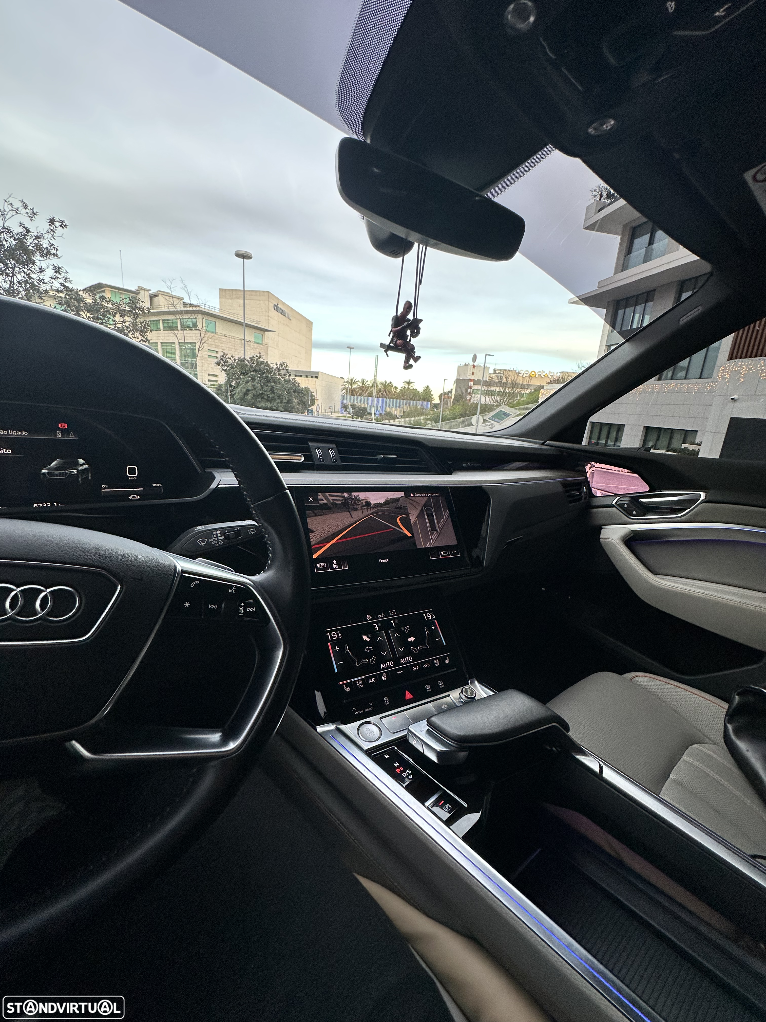 Audi e-tron 55 quattro S line - 31