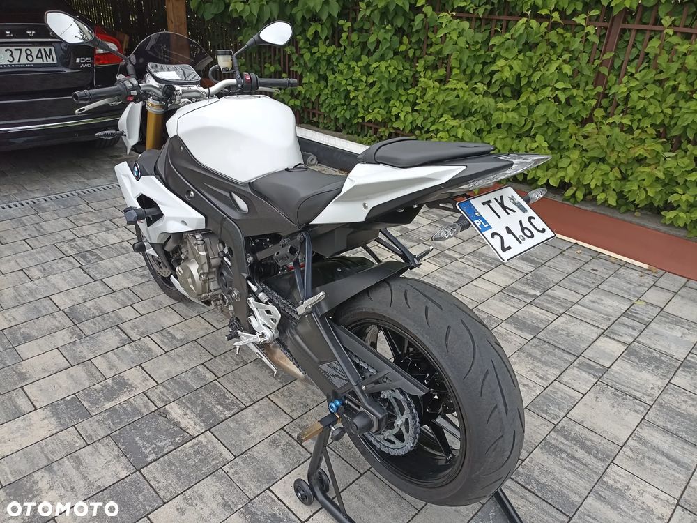BMW S - 32