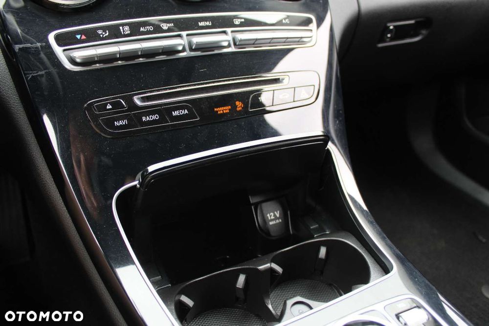 Mercedes-Benz Klasa C 200 (BlueTEC) d 7G-TRONIC Avantgarde - 29