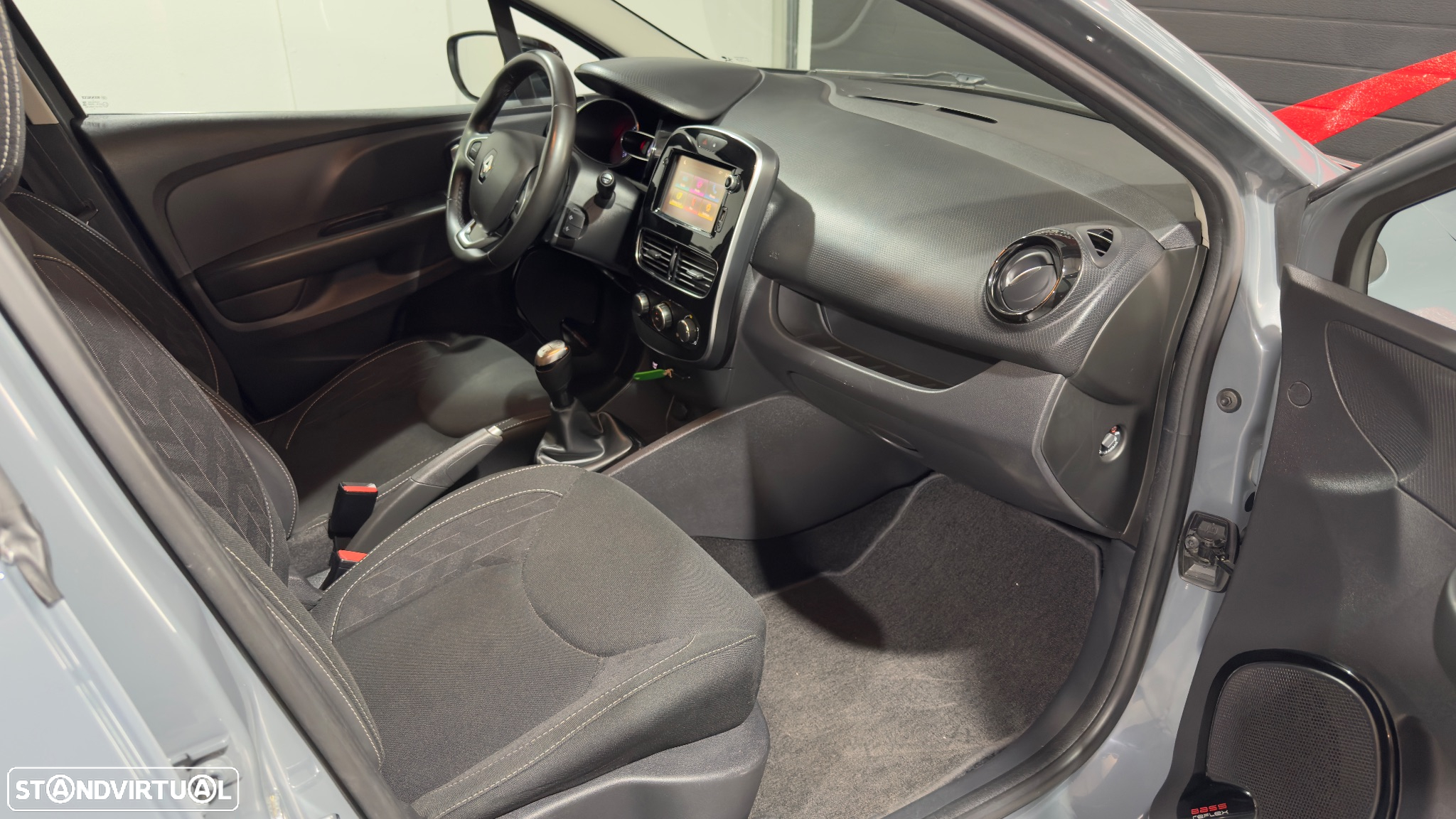 Renault Clio Sport Tourer 0.9 TCe Limited - 12