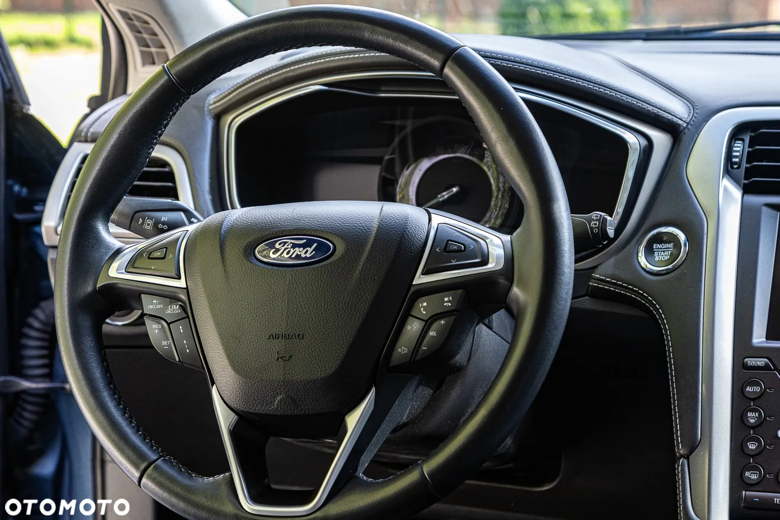 Ford Mondeo 2.0 Hybrid Vignale - 16