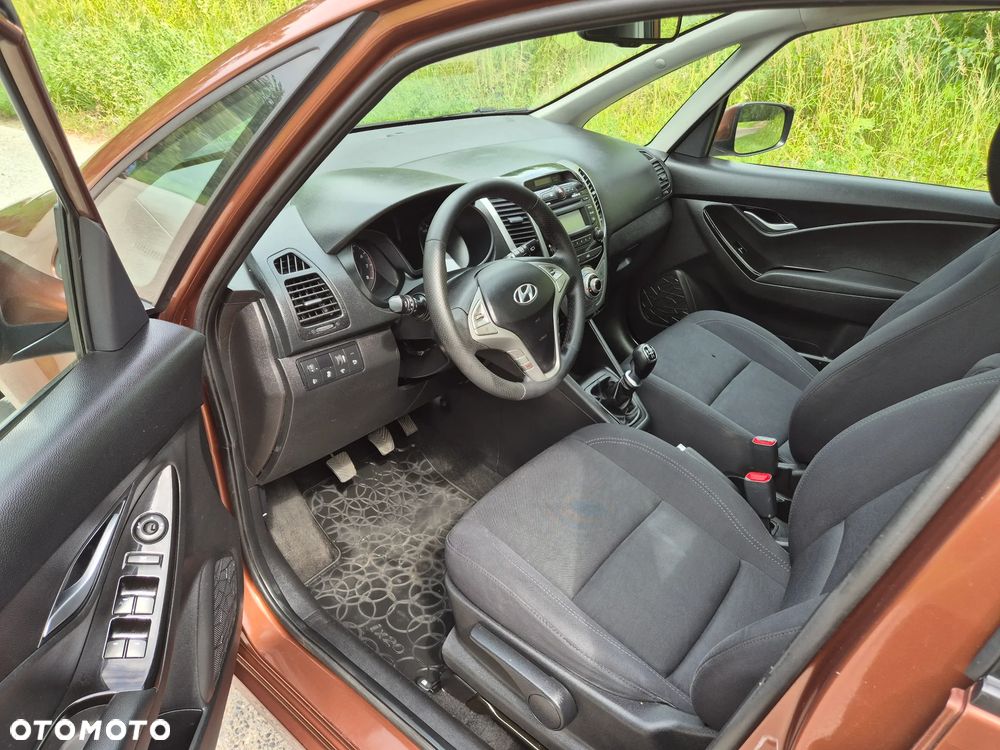 Hyundai ix20 1.4 Premium - 16