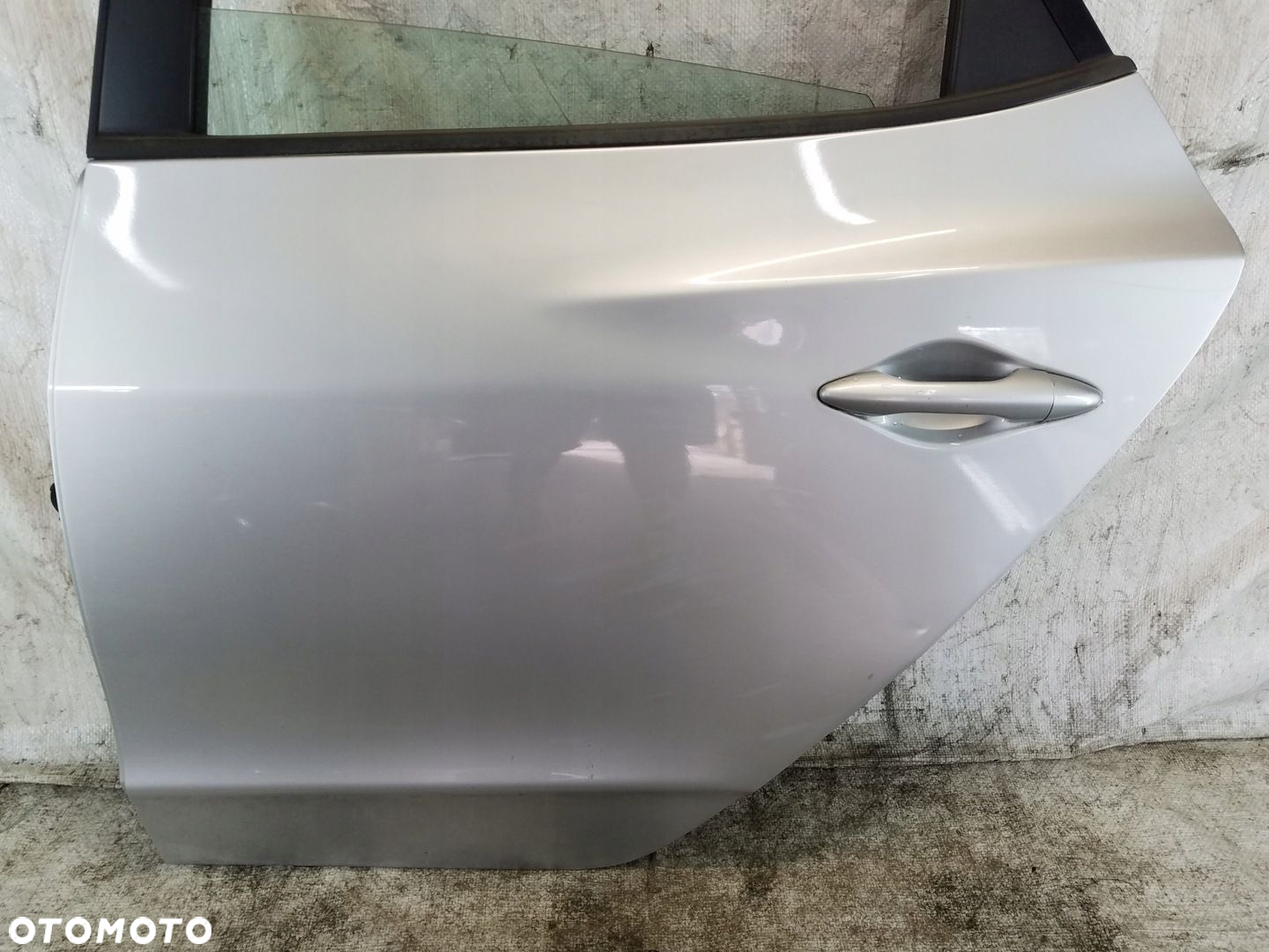 DRZWI TYŁ HYUNDAI IX35 KOD 9S - 10