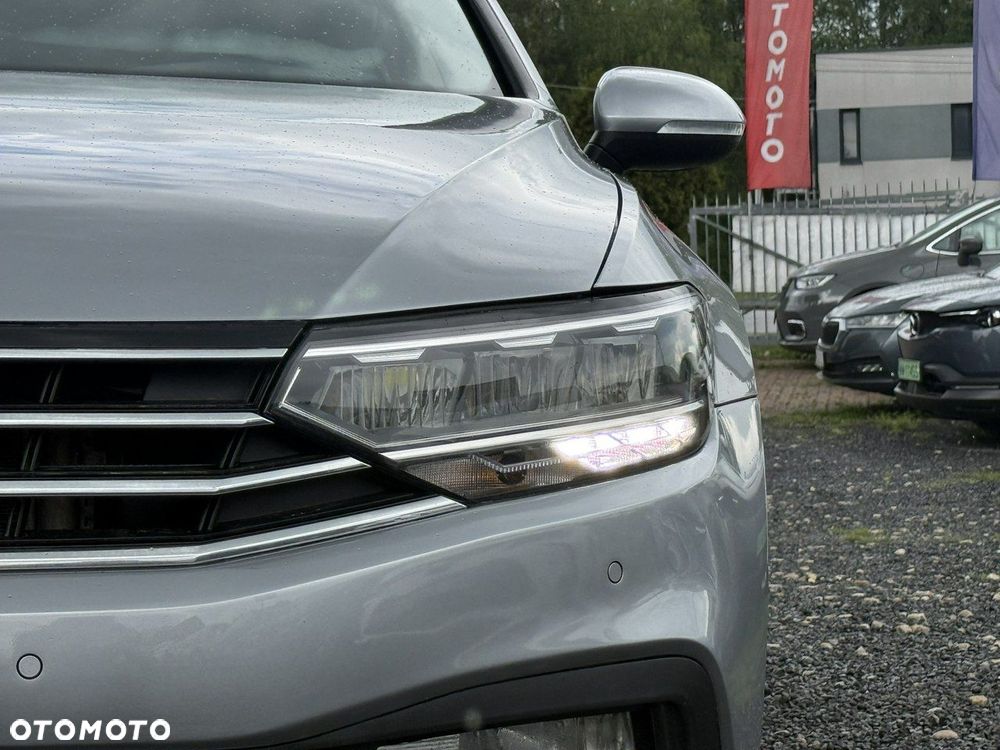 Volkswagen Passat - 5