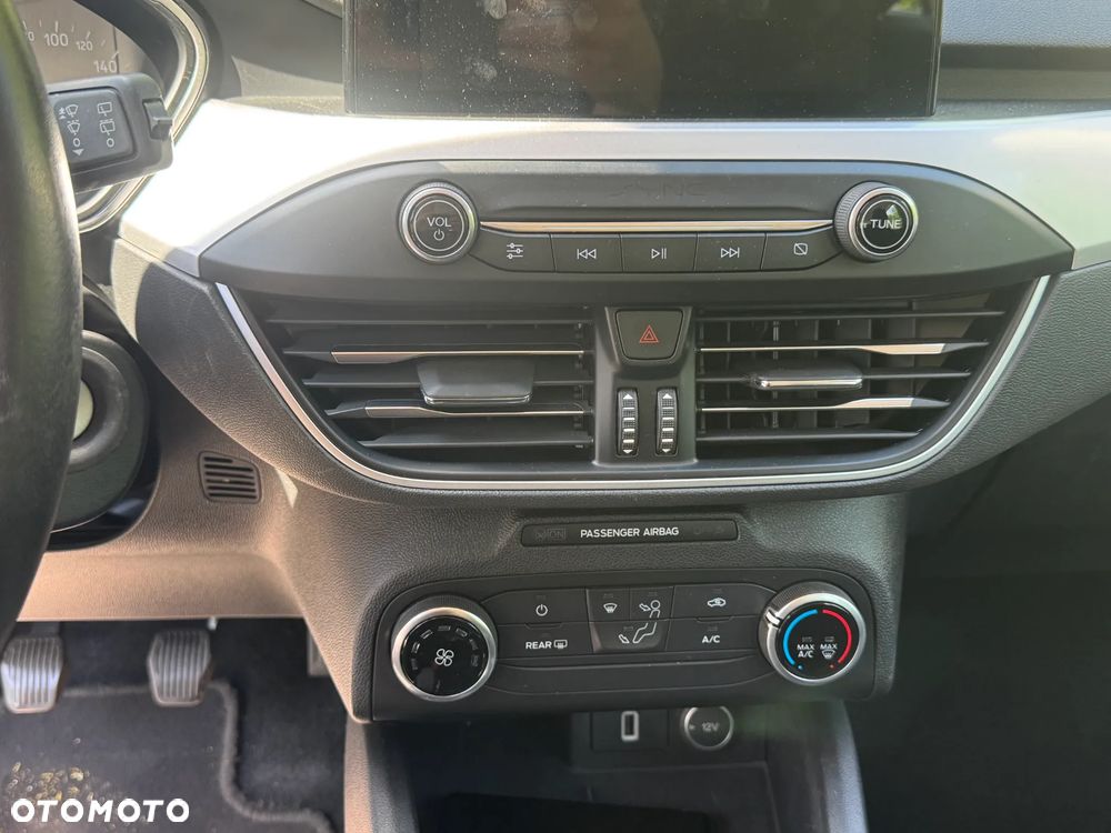Ford Focus 1.0 EcoBoost Trend - 12