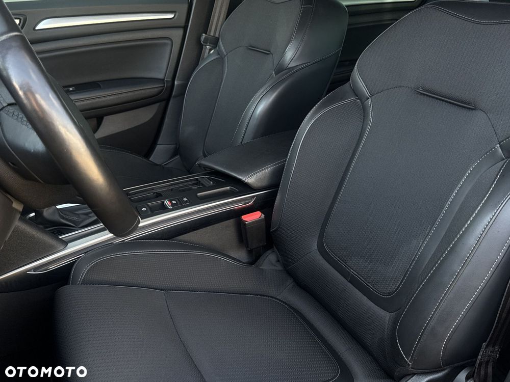 Renault Megane 1.3 TCe FAP Techno EDC - 11