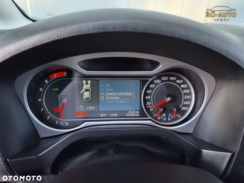 Ford S-Max - 31