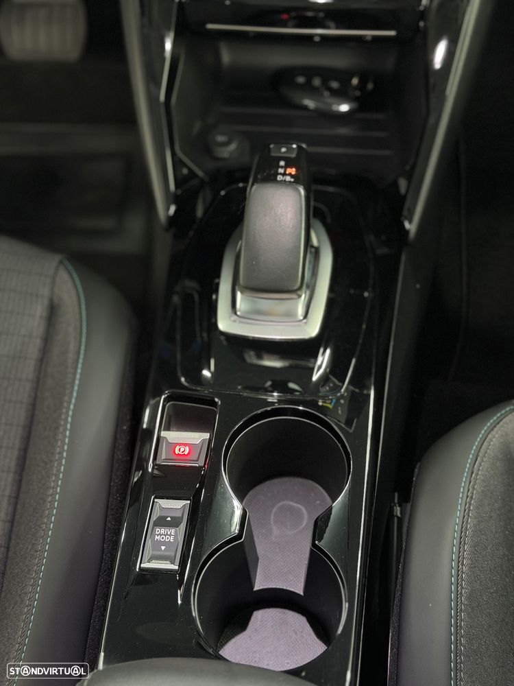 Peugeot e-2008 50 kWh Allure Pack - 18
