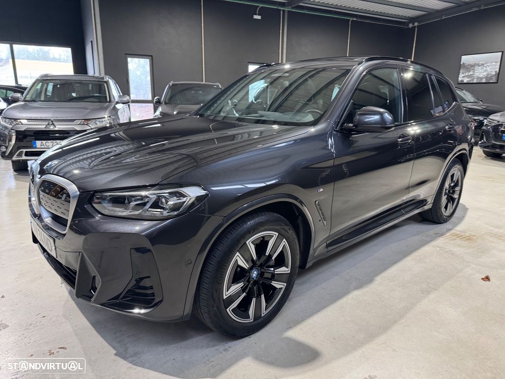 BMW iX3 M Sport Impressive - 19