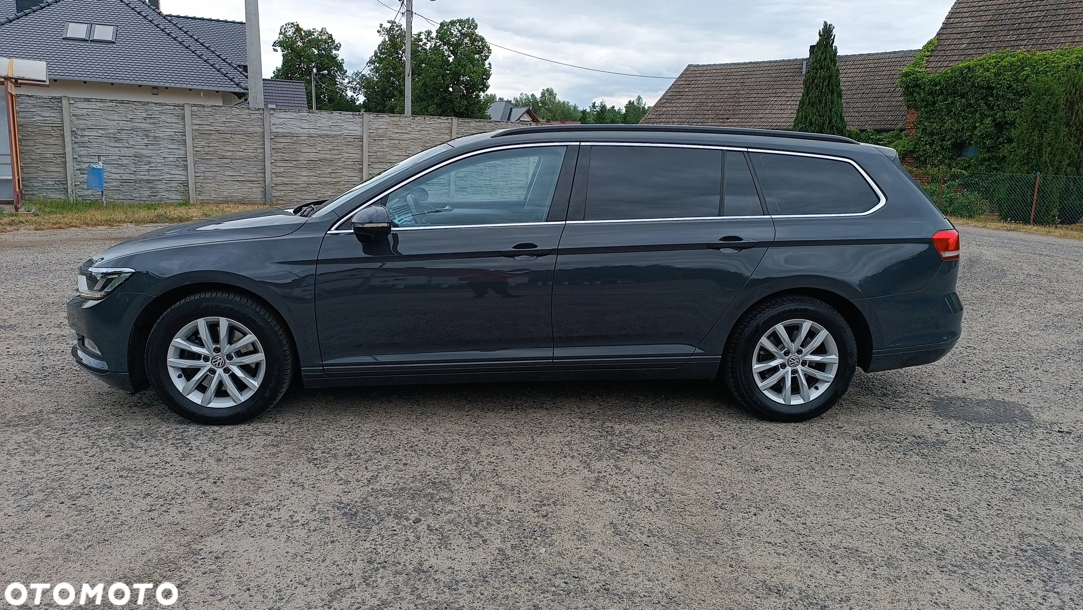 Volkswagen Passat 2.0 TDI BMT Comfortline DSG - 11