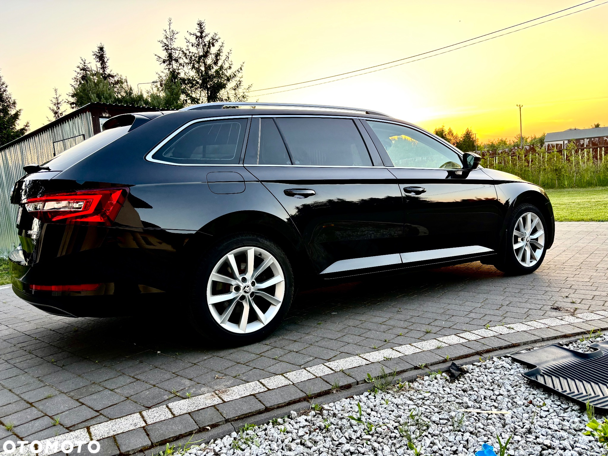 Skoda Superb 2.0 TDI 4x4 Style DSG - 4