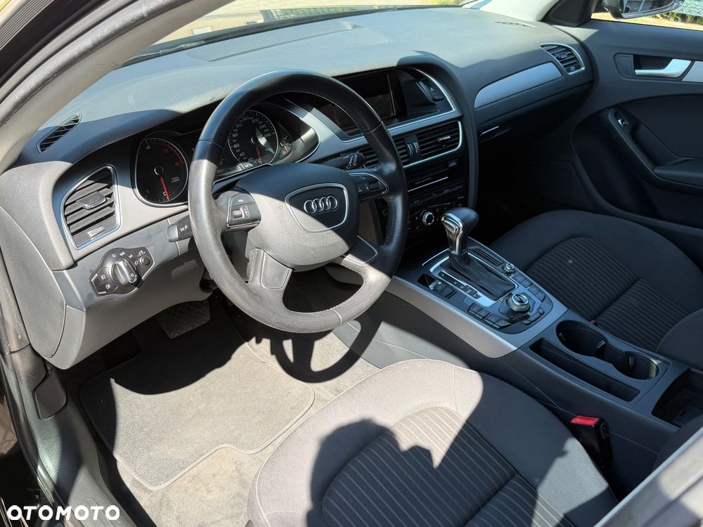 Audi A4 Avant 2.0 TDI DPF multitronic Attraction - 4