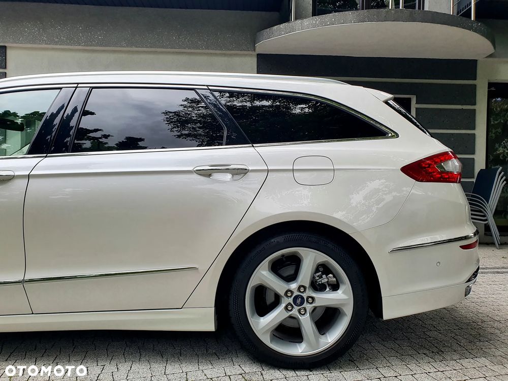 Ford Mondeo Vignale 2.0 TDCi 4WD PowerShift - 4