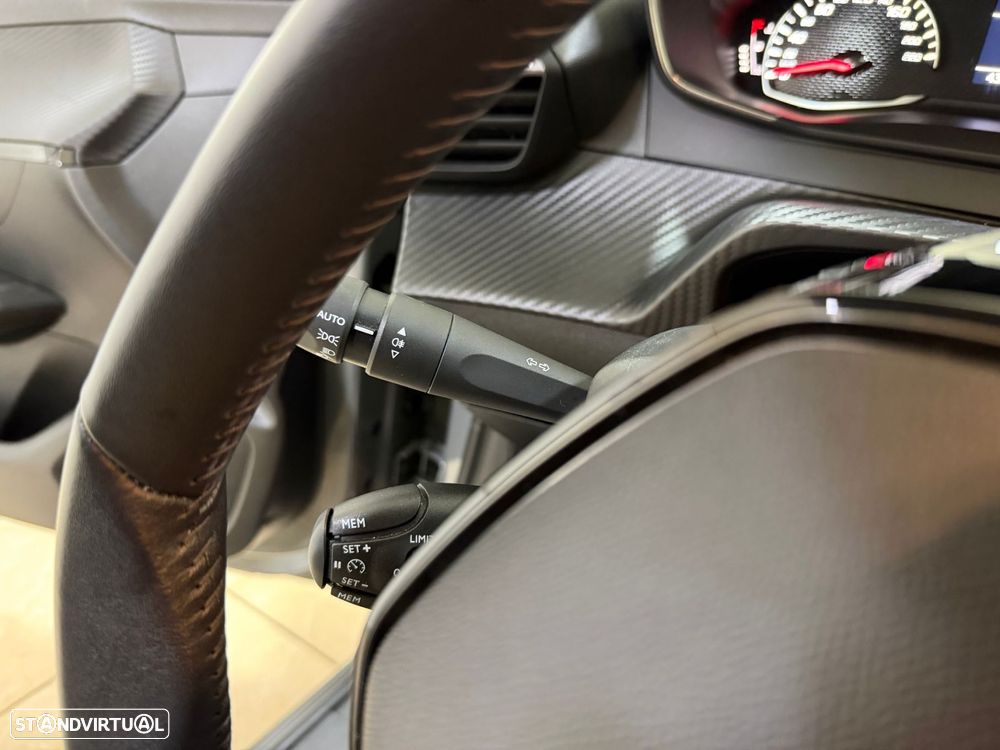 Peugeot 208 1.2 PureTech Active - 16