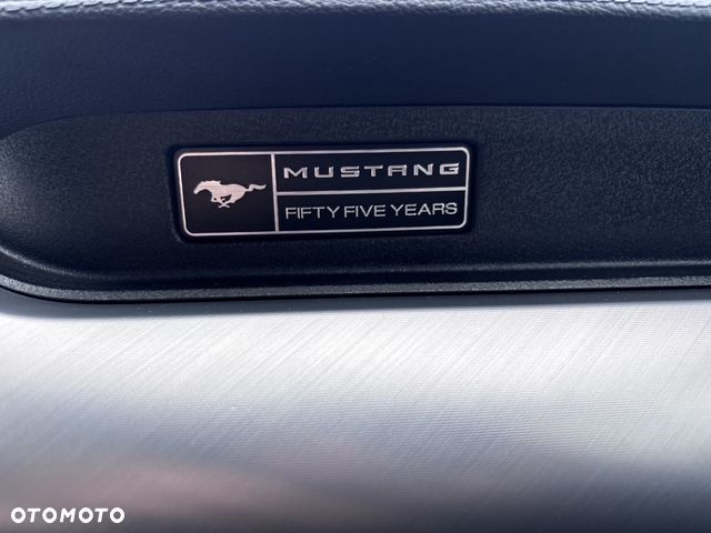 Ford Mustang 2020 photo 2