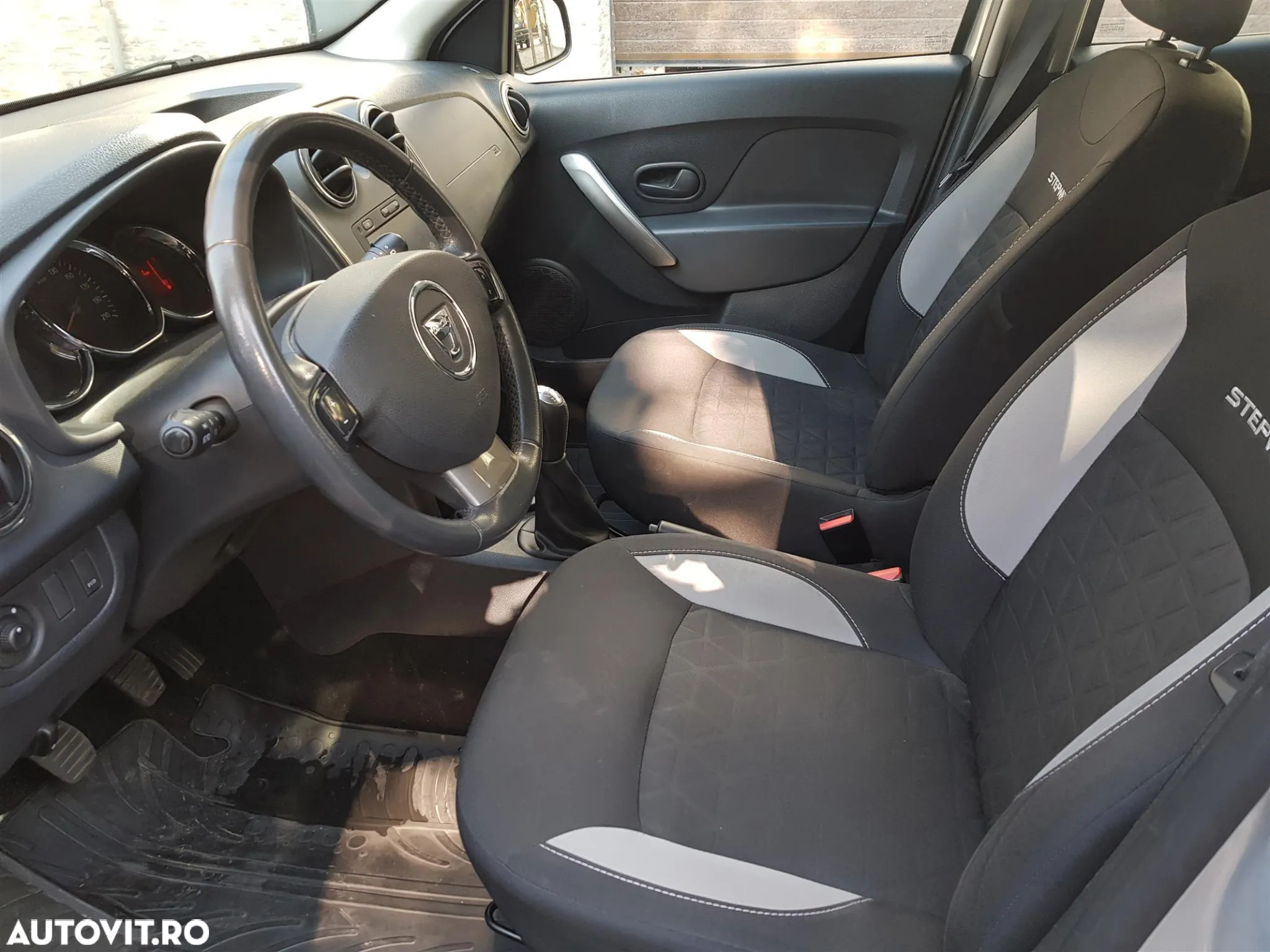 Dacia Sandero Stepway dCi 90 Prestige - 7