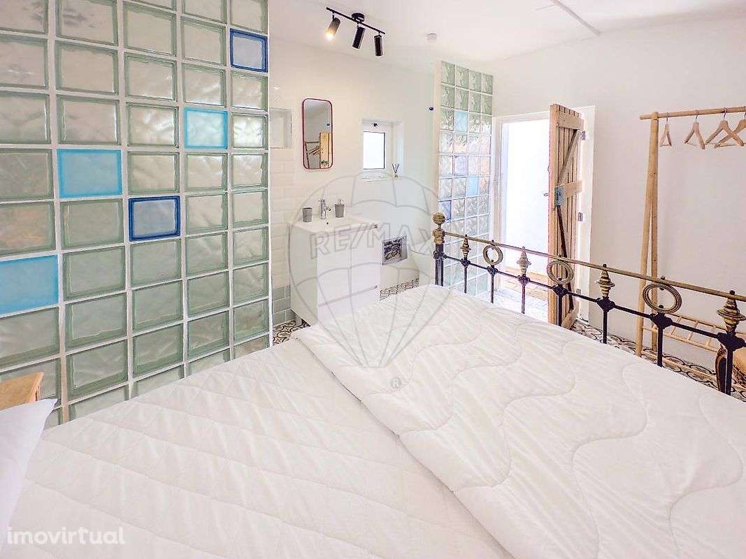 Moradia T2 para venda - Grande imagem: 2/18