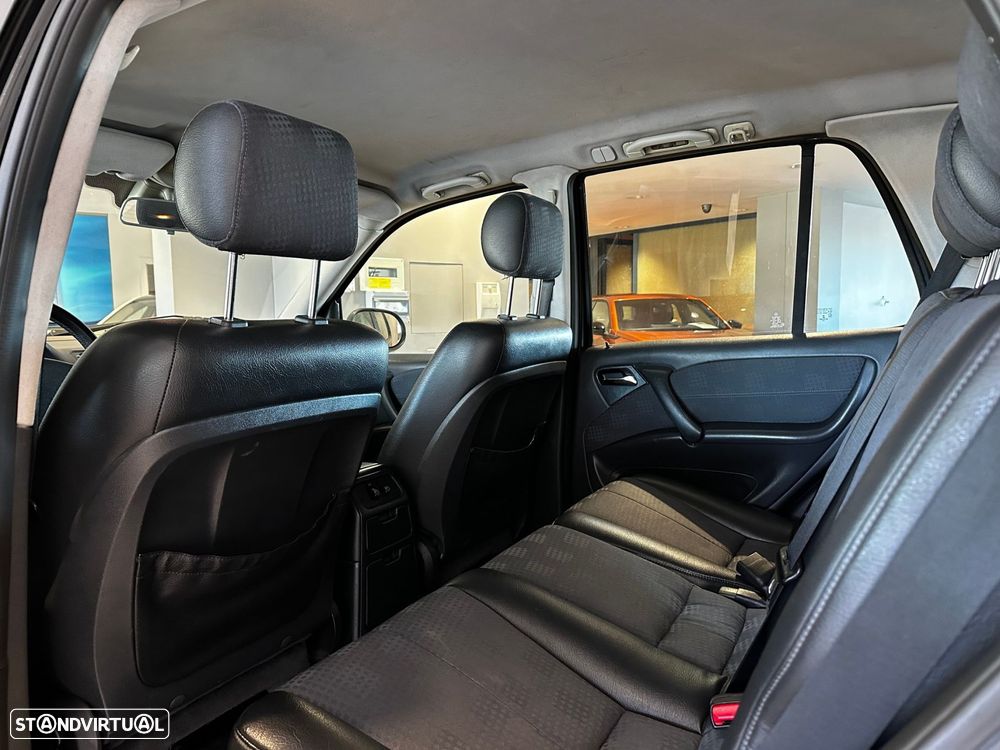 Mercedes-Benz ML 270 - 26