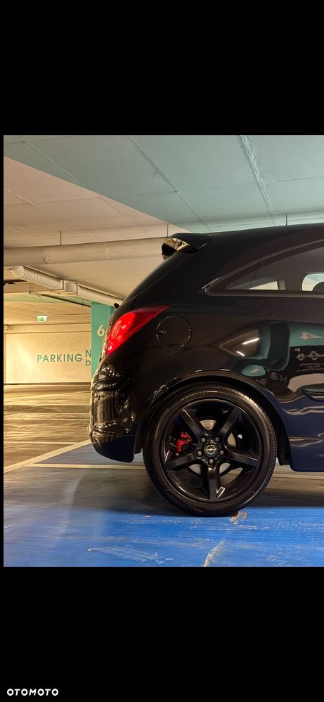 Opel Corsa 1.6 Turbo GSi - 12