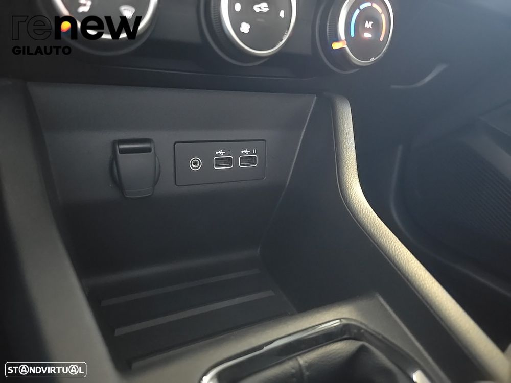 Renault Clio 1.0 TCe Evolution Bi-Fuel - 27