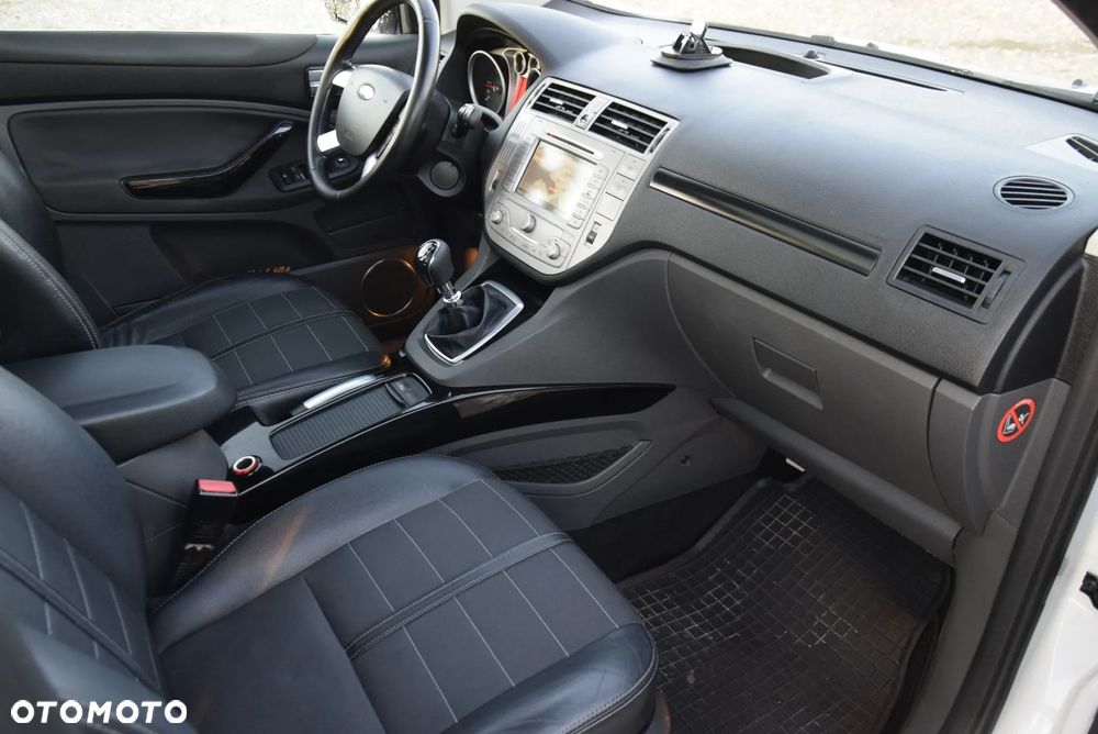 Ford Kuga 2.0 TDCi FWD Titanium Plus - 17