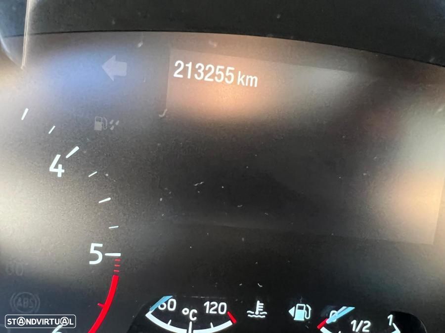 Ford Focus SW 1.5 TDCi EcoBlue Active - 13