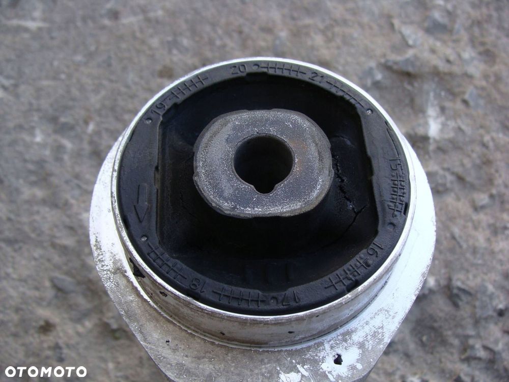 wahacz prawy przód audi a4 a5 b9 8w0407696b real foto - 4
